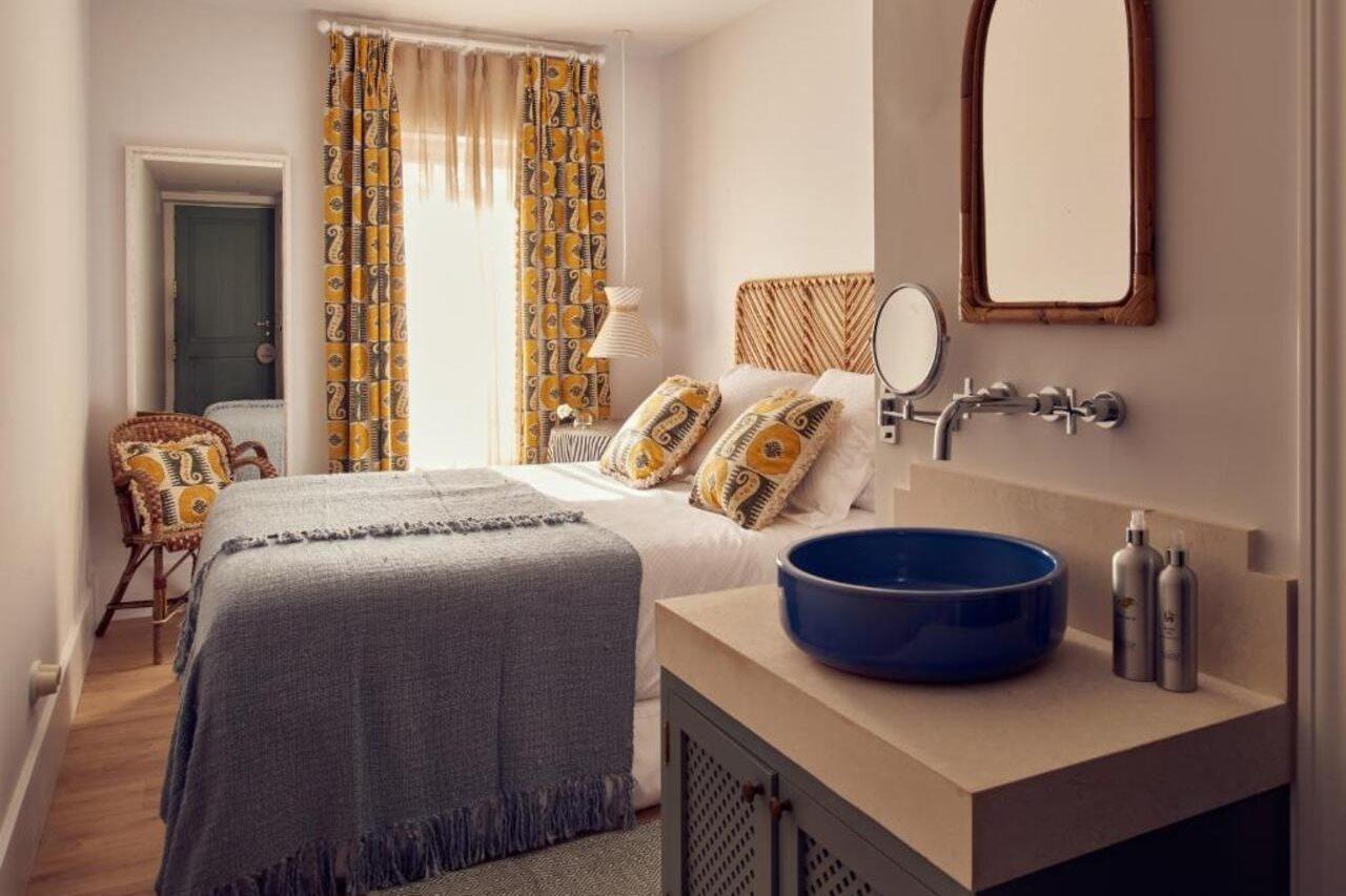 Cristine Bedfor Mahon Hotel Luaran gambar